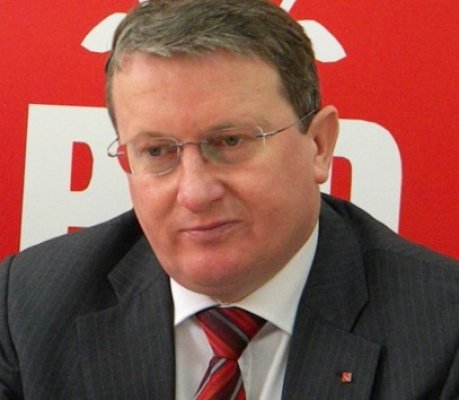 Şeful PSD Cluj îi cere lui Boc să renunţe la acţiunile populiste şi să rezolve probleme din Primărie